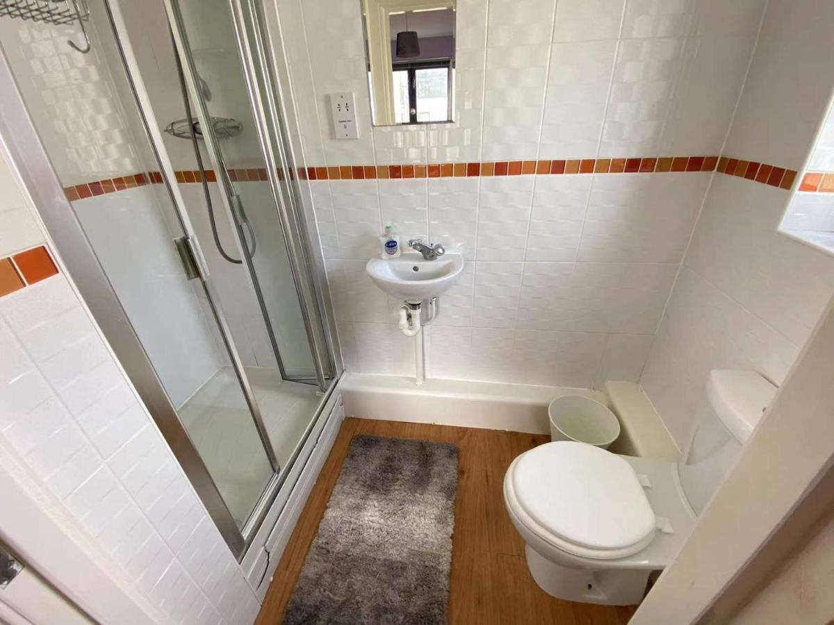 Lovely 2-bedrooms Step To The Swansea